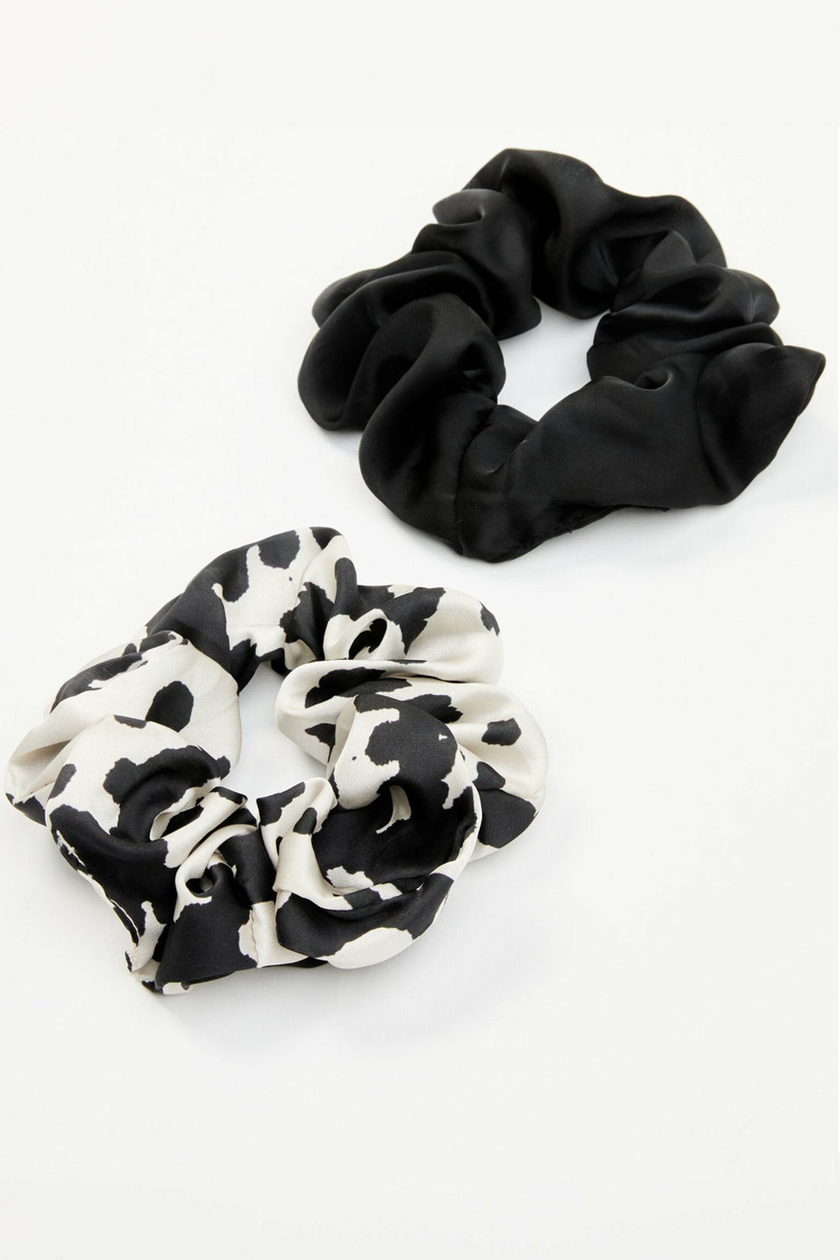 Idyllwind Palmetto Cow Print Oversized Scrunchie Set - 2 Piece