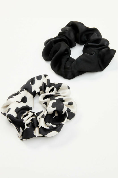 Idyllwind Palmetto Cow Print Oversized Scrunchie Set - 2 Piece