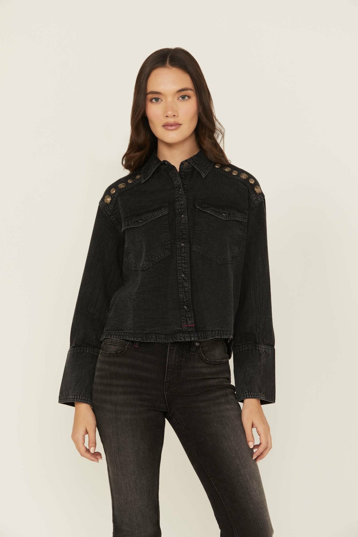 Idyllwind Concho Embellished Long Sleeve Snap Western Shirt