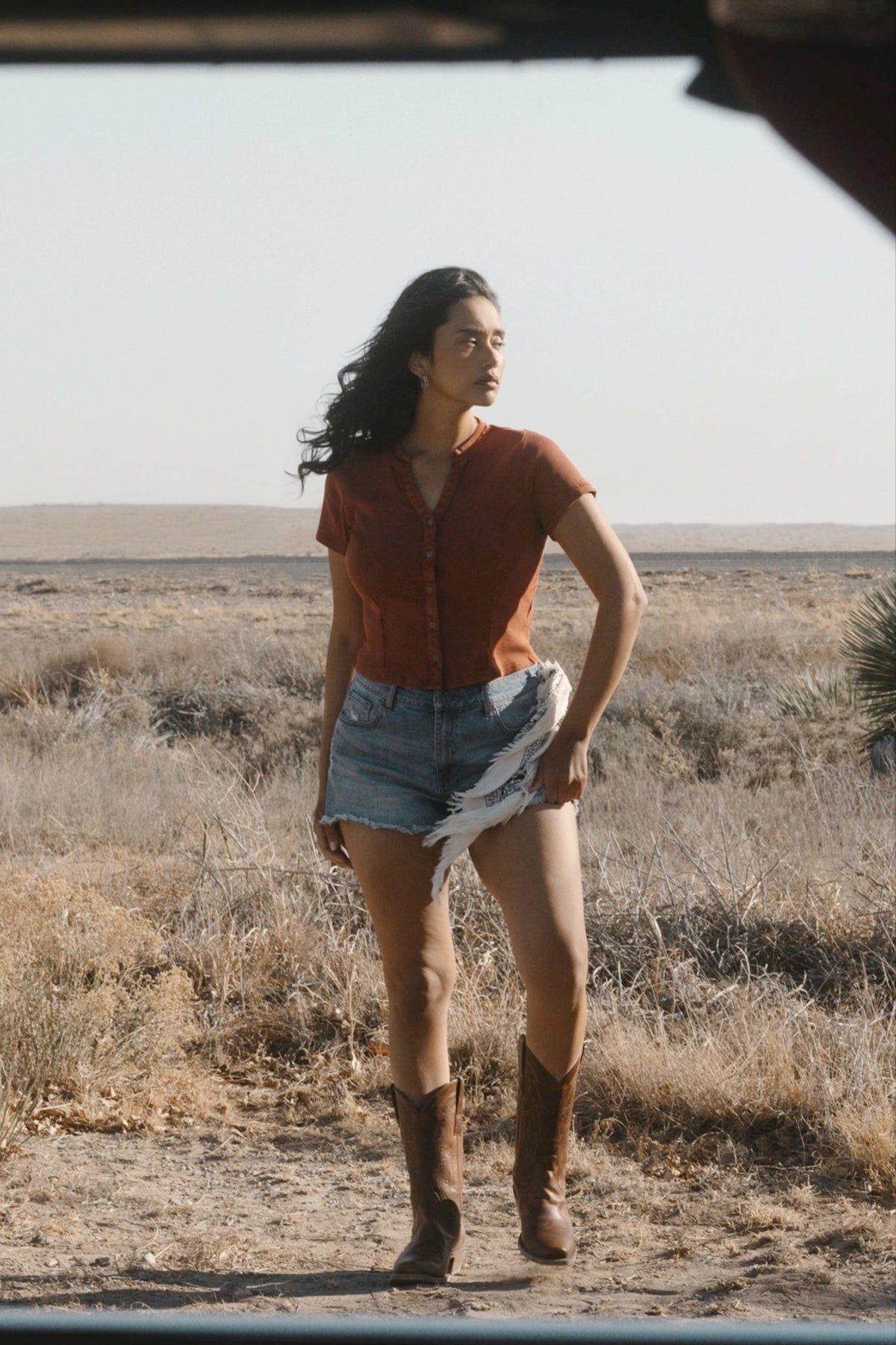 Idyllwind Solid Short Sleeve Button-Down Cropped Tee