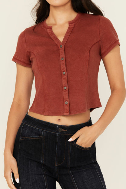 Idyllwind Solid Short Sleeve Button-Down Cropped Tee