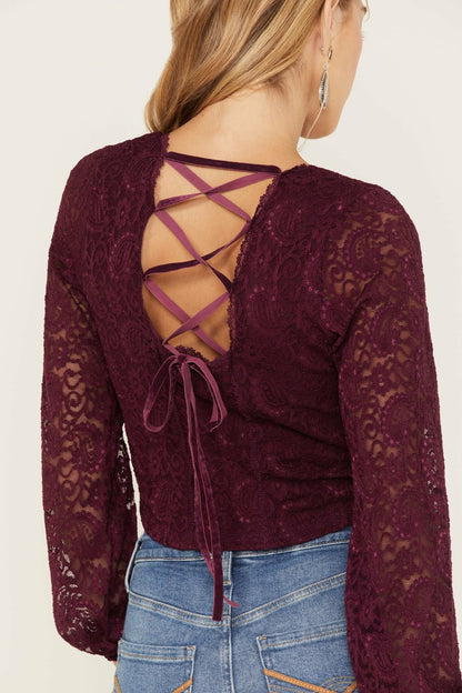 Idyllwind Date Night Floral Lace Crop Top