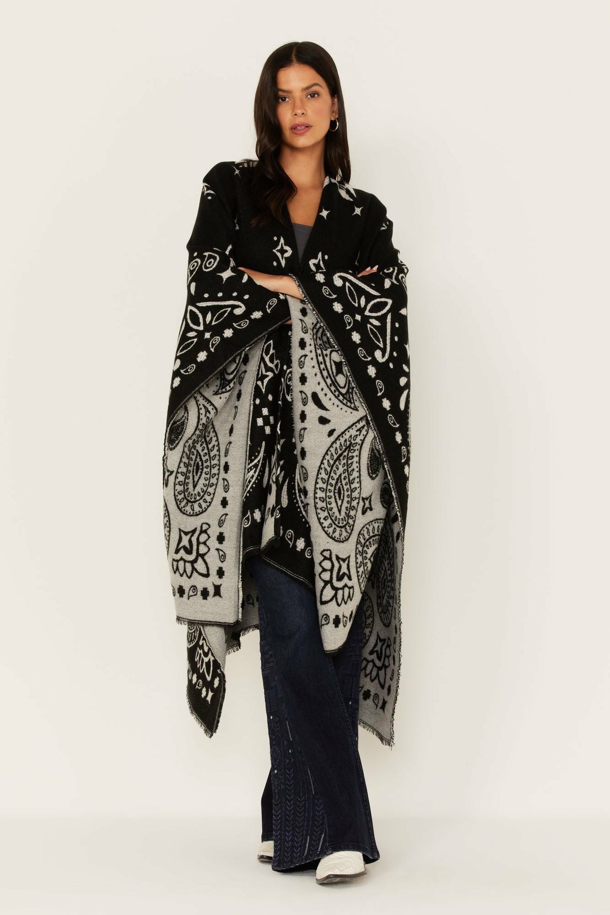 Idyllwind Kyle Bandana Print Blanket Shawl