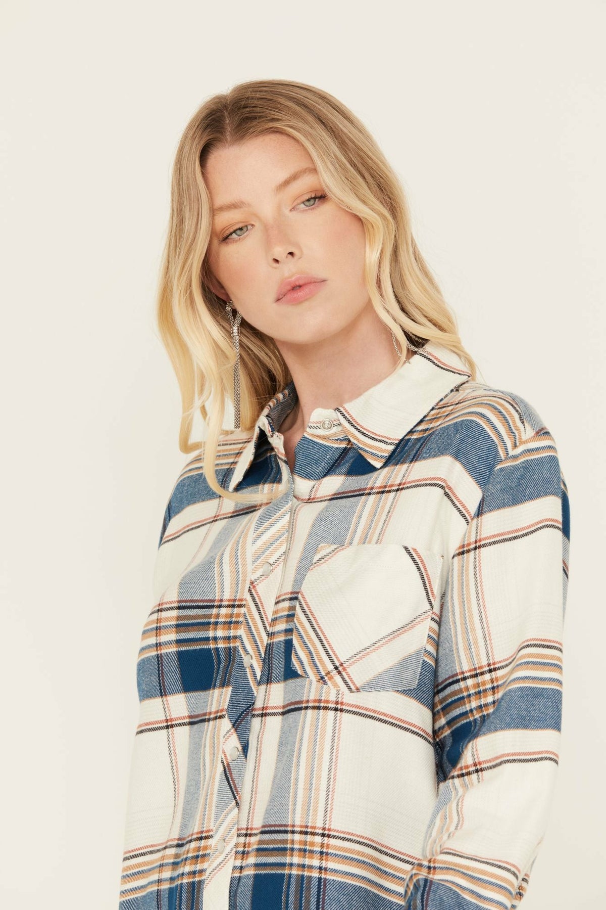 Idyllwind Catherine Lightweight Long Sleeve Pearl Snap Flannel Boyfriend Shirt
