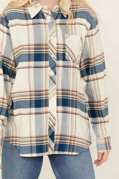 Idyllwind Catherine Lightweight Long Sleeve Pearl Snap Flannel Boyfriend Shirt