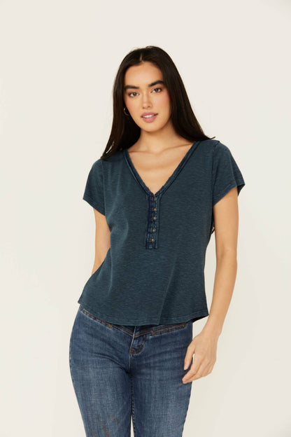 Idyllwind Vaughn Henley Short Sleeve Shirt