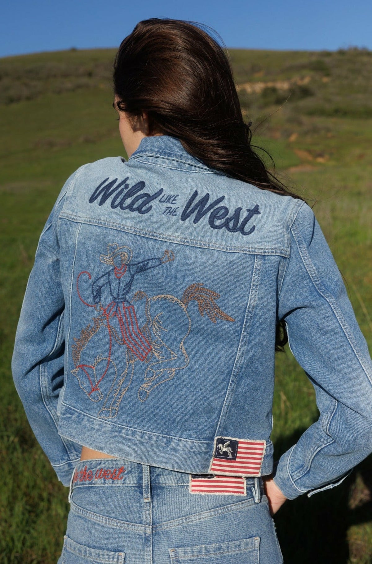 Idyllwind Western Cowboy Embroidered Rigid Medium Wash Trucker Jacket