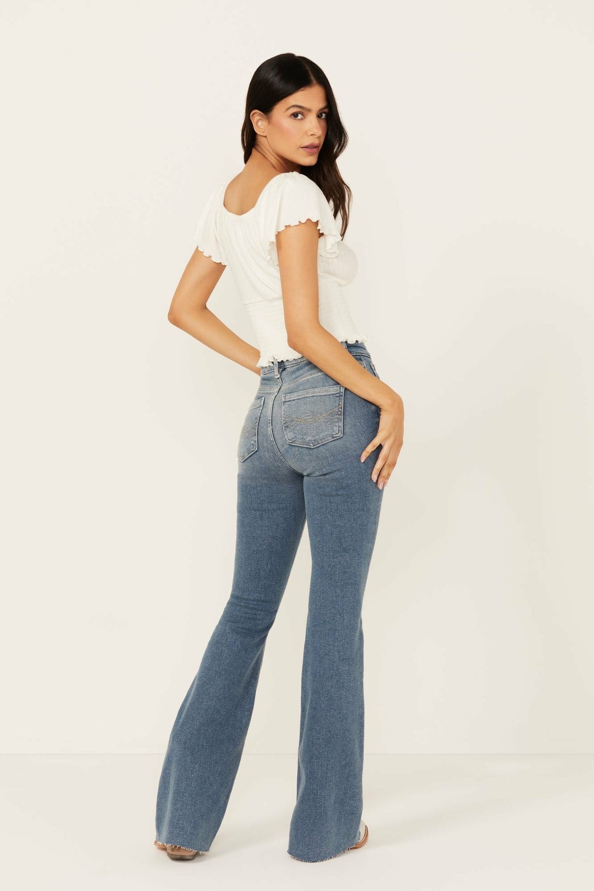 Idyllwind Barnwell Medium Wash High Rise Flare Stretch Denim Jeans