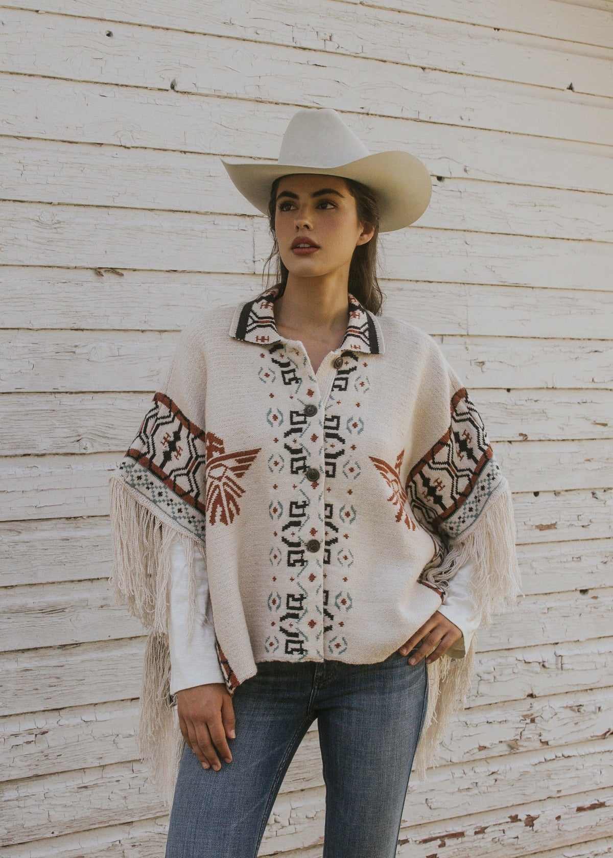 Idyllwind Flyaway Southwestern Print Fringe Button-Down Poncho